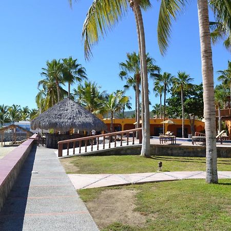 Hotel Playa Del Sol Лос-Баррилес Экстерьер фото