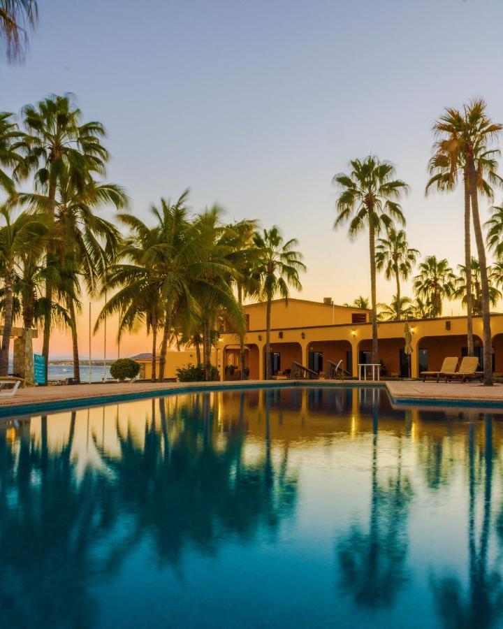 Hotel Playa Del Sol Лос-Баррилес Экстерьер фото