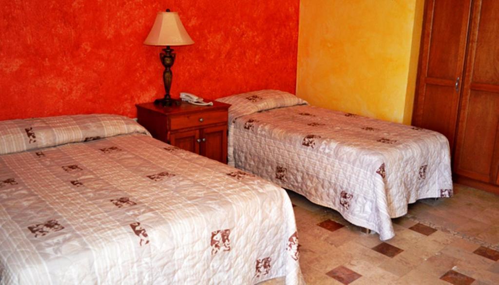 Hotel Playa Del Sol Лос-Баррилес Номер фото