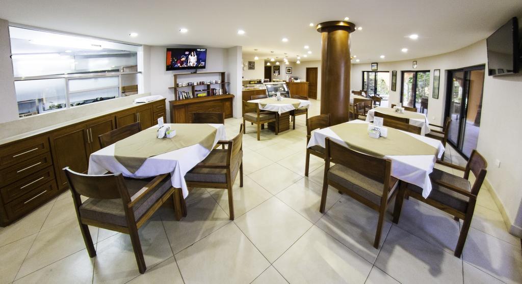 Hotel Playa Del Sol Лос-Баррилес Экстерьер фото