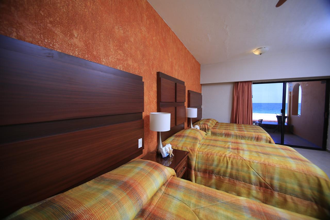 Hotel Playa Del Sol Лос-Баррилес Экстерьер фото